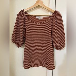 Striped top with short sleeves